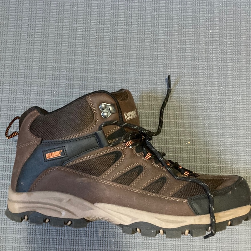 khombu hiker boots